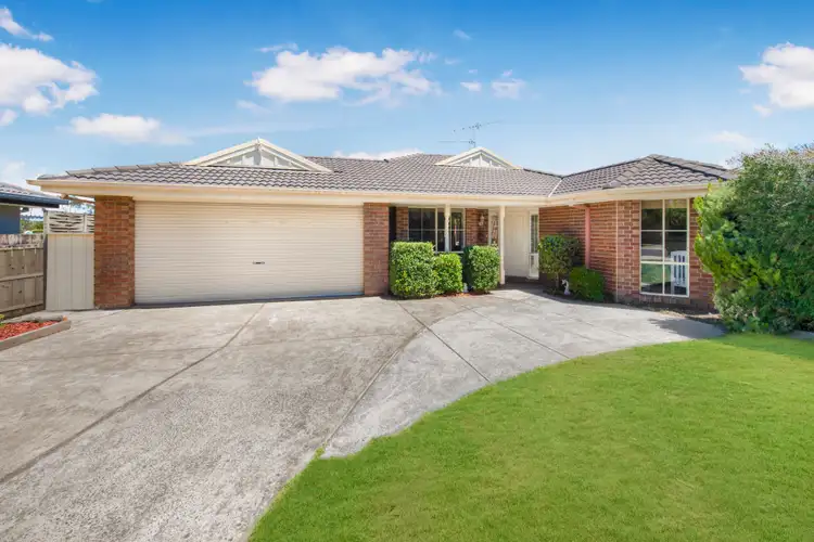 3 Claire Close, Pakenham VIC 3810