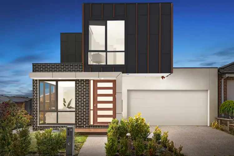14 Noorat Place, Cranbourne North VIC 3977