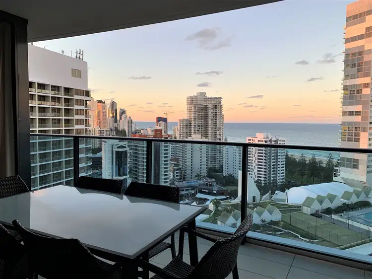 22005/21 Elizabeth Avenue, Broadbeach QLD 4218