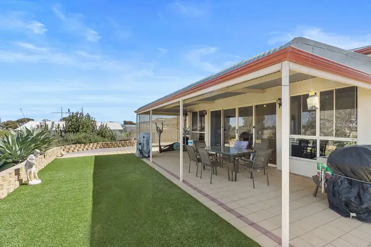 22 Edwards Street, Bluff Beach SA 5575