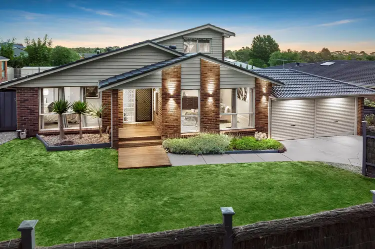 33 Erie Avenue, Rowville VIC 3178