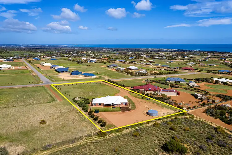 25 Brown Lane, White Peak WA 6532
