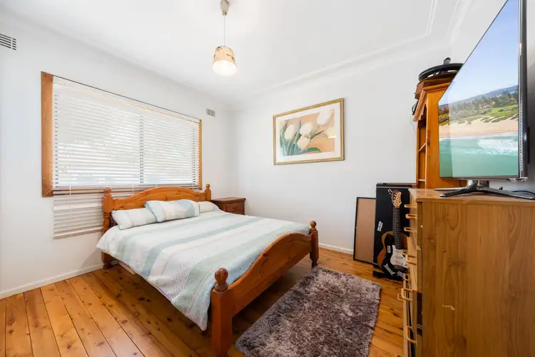 Sixth view of Homely house listing, 230 Lakedge Avenue, Berkeley Vale NSW 2261
