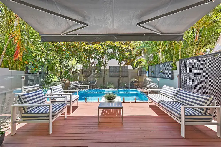 1/25 Pine Avenue, Surfers Paradise QLD 4217