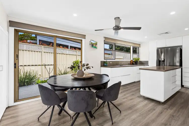 Sixth view of Homely house listing, 2 Loch Carron Avenue, Farmborough Heights NSW 2526