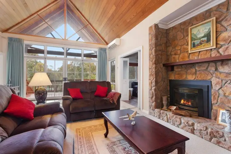 1015 Old Tolmie Road, Tolmie VIC 3723