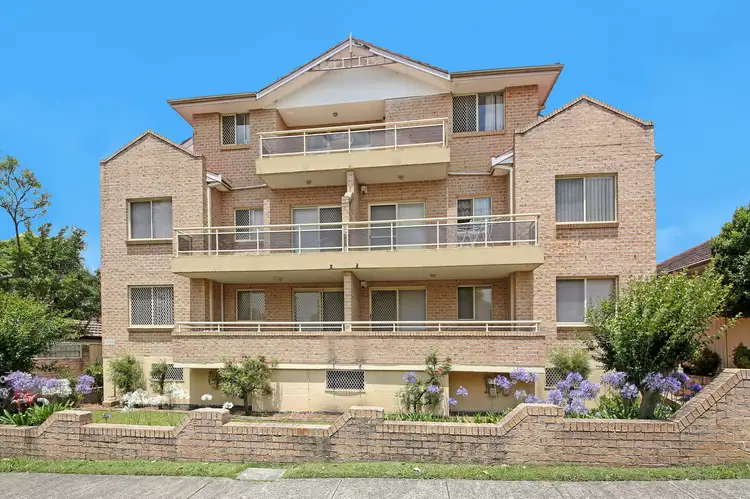 2/47 Josephine Street, Riverwood NSW 2210