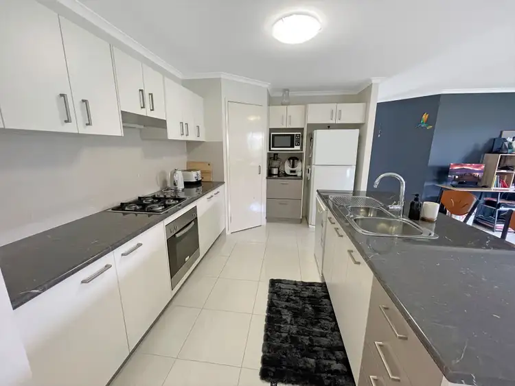 Sixth view of Homely house listing, 10 Bolwarra Court, Beerwah QLD 4519