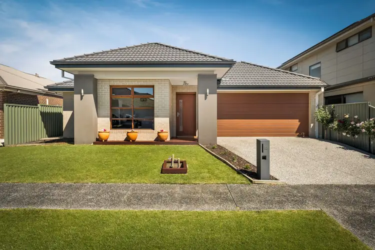 18 Ivy Leaf Road, Pakenham VIC 3810