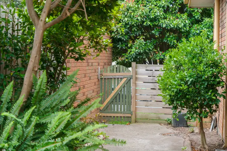 Second view of Homely unit listing, 2/2 Holmes Street, Frankston VIC 3199