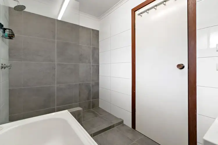 Sixth view of Homely unit listing, 2/2 Holmes Street, Frankston VIC 3199