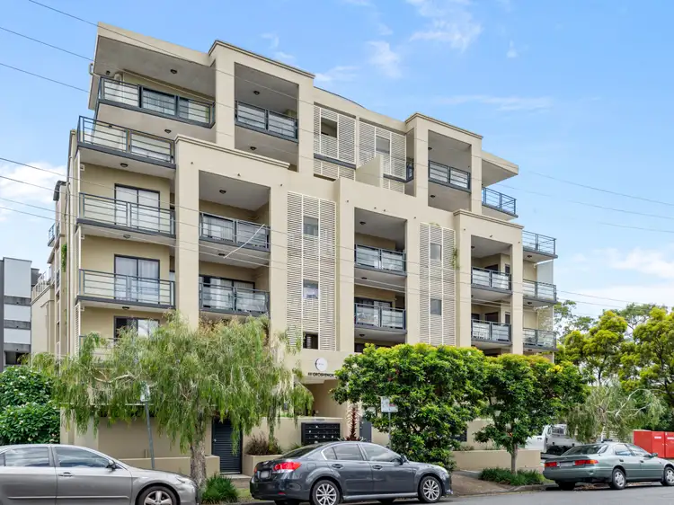 Main view of Homely unit listing, 1/11 Grosvenor Road, Indooroopilly QLD 4068