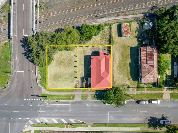 2 Darling Street East, Ipswich QLD 4305