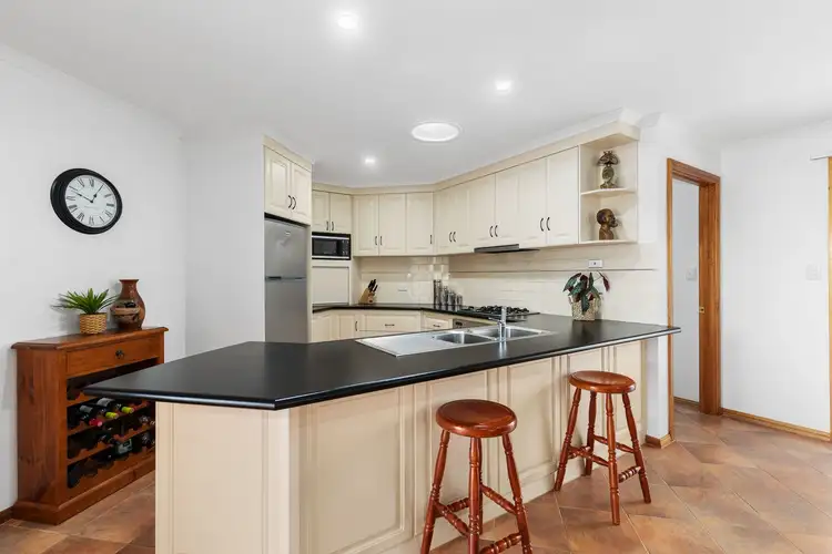 Third view of Homely house listing, 7 Graney Court, Mount Gambier SA 5290