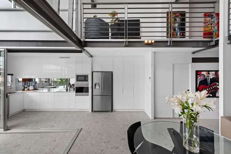 Top Floor/92 Robertson Street, Fortitude Valley QLD 4006