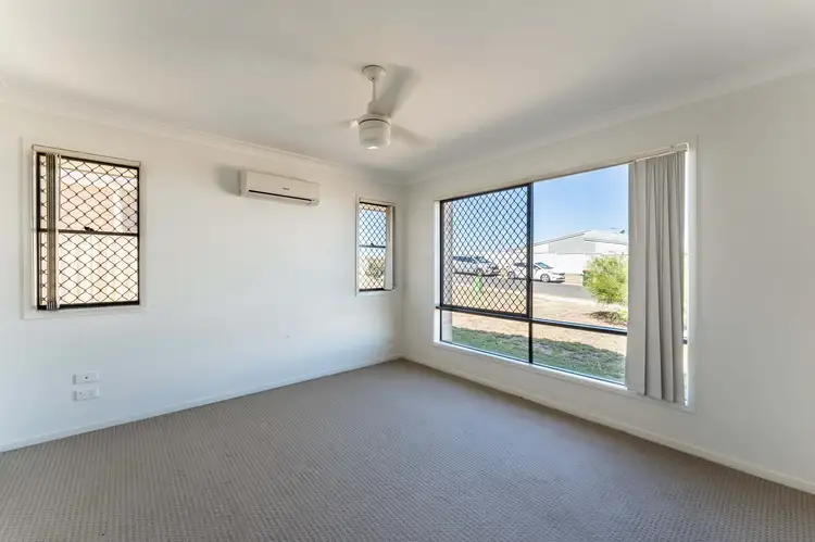 Sixth view of Homely house listing, 4 Suncrest Street, Emerald QLD 4720