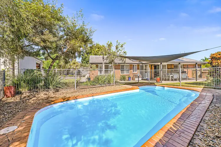 6 Kathleen Drive