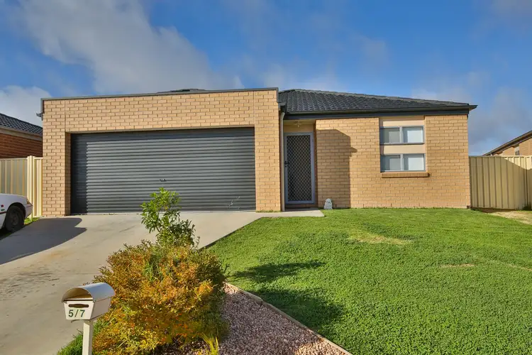 7 Boomerang Court