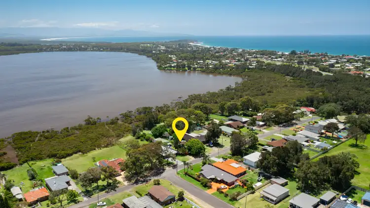 25 Brighton Parade, Culburra Beach NSW 2540