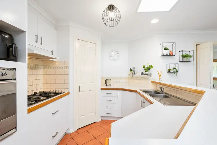 Fifth view of Homely house listing, 10 Sherwood Grove, Lara VIC 3212