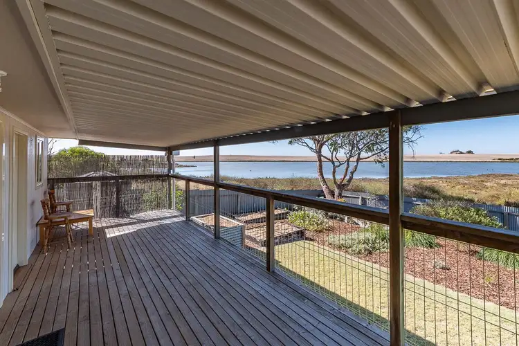 186 Alexandrina Drive, Narrung SA 5259