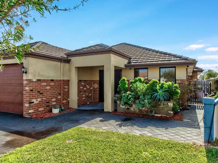Second view of Homely house listing, 32 Almond Avenue, Shoalwater WA 6169