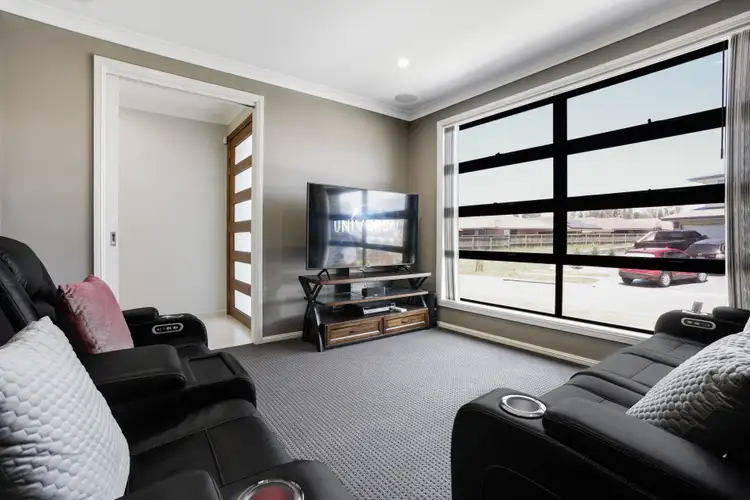 Sixth view of Homely house listing, 8 Parish Way, Carnes Hill NSW 2171