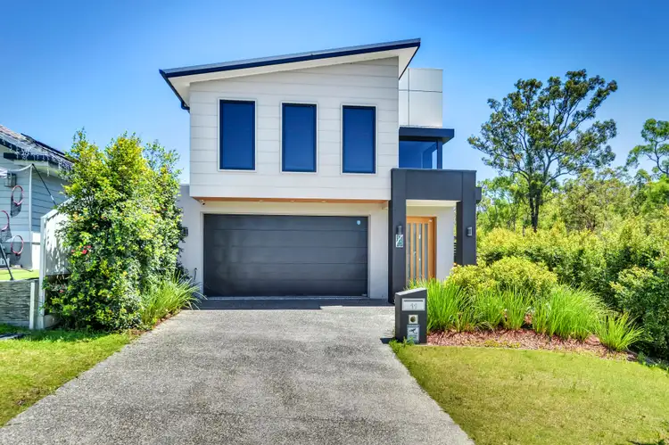 11 Cornwall Street, Pallara QLD 4110