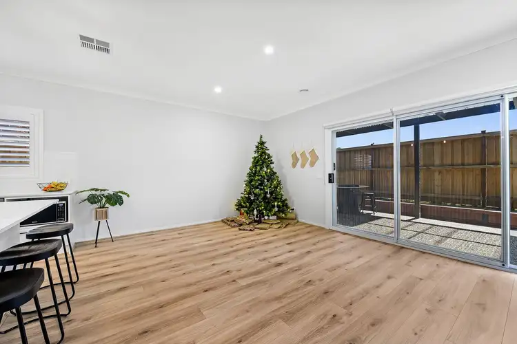 Fifth view of Homely house listing, 39 Dewhurst Circuit, Cranbourne East VIC 3977