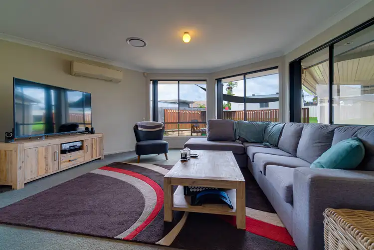 Fourth view of Homely house listing, 3 Clark Close, Hunterview NSW 2330