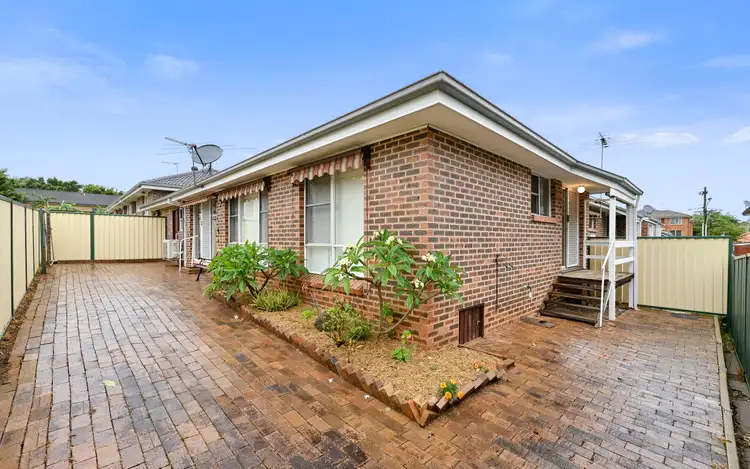 6/8 Reddall Street, Campbelltown NSW 2560
