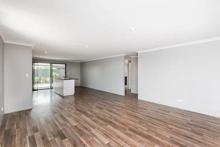 Sixth view of Homely house listing, 1 Maryland Way, Baldivis WA 6171