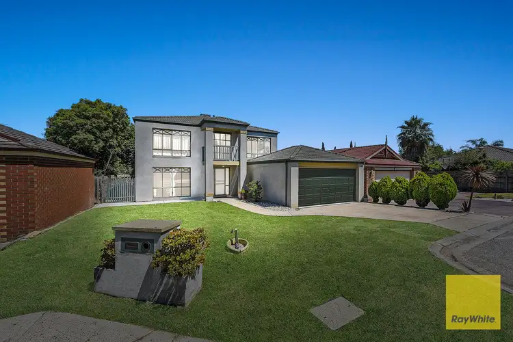 16 Canterbury Close, Narre Warren VIC 3805