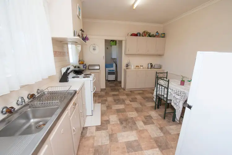 Fourth view of Homely house listing, 3 Kurrle Court, Swan Hill VIC 3585