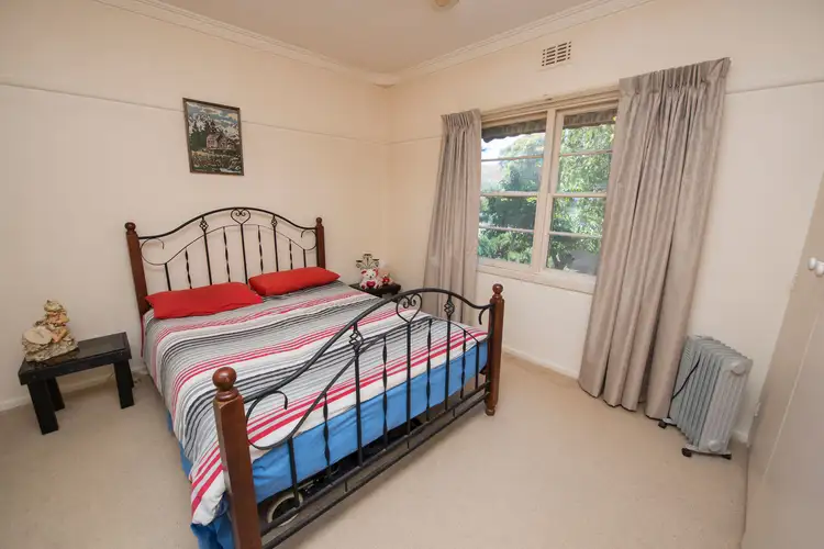 Sixth view of Homely house listing, 3 Kurrle Court, Swan Hill VIC 3585