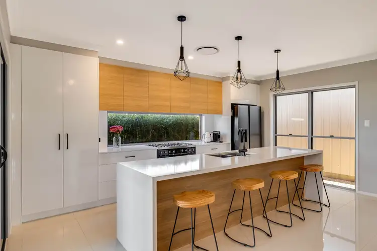 Fifth view of Homely house listing, 8 Yarrow Close, Middle Ridge QLD 4350