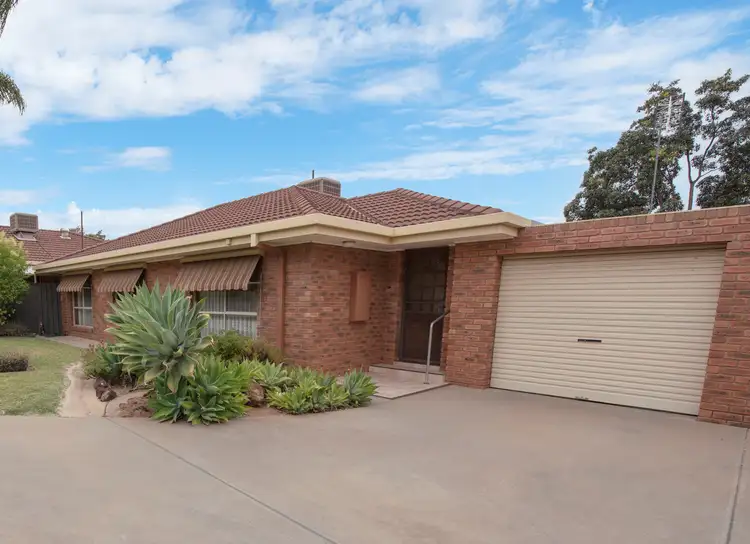 Third view of Homely unit listing, 2/10 Everingham Street, Swan Hill VIC 3585