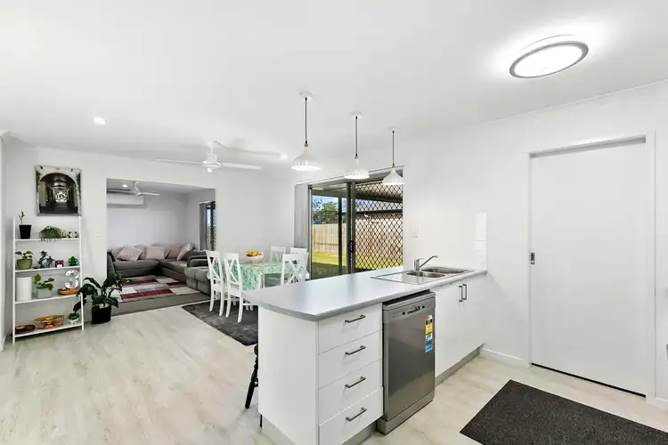 Fifth view of Homely house listing, 14 Larissa Way, Urangan QLD 4655