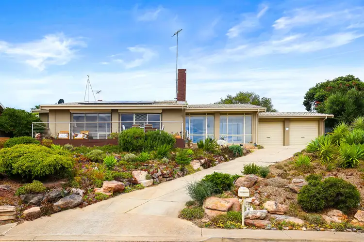 4 Arafura Court, Hallett Cove SA 5158