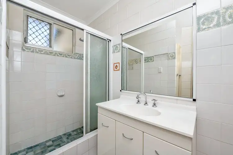 Fifth view of Homely semi-detached listing, 1&2/14 Shelton Street, Kirwan QLD 4817