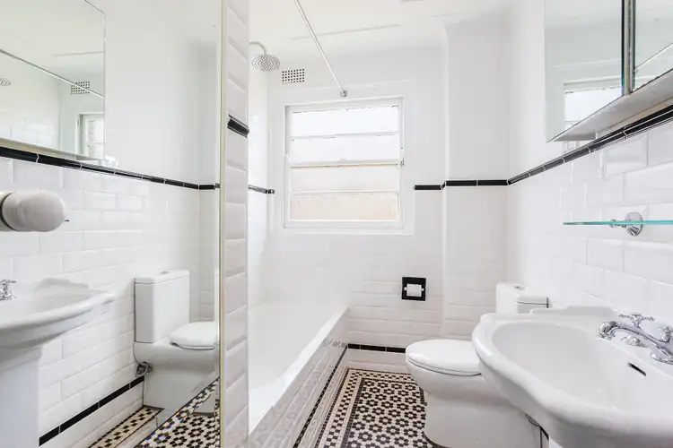 Sixth view of Homely apartment listing, 3/84 Wellington Street, Bondi Beach NSW 2026