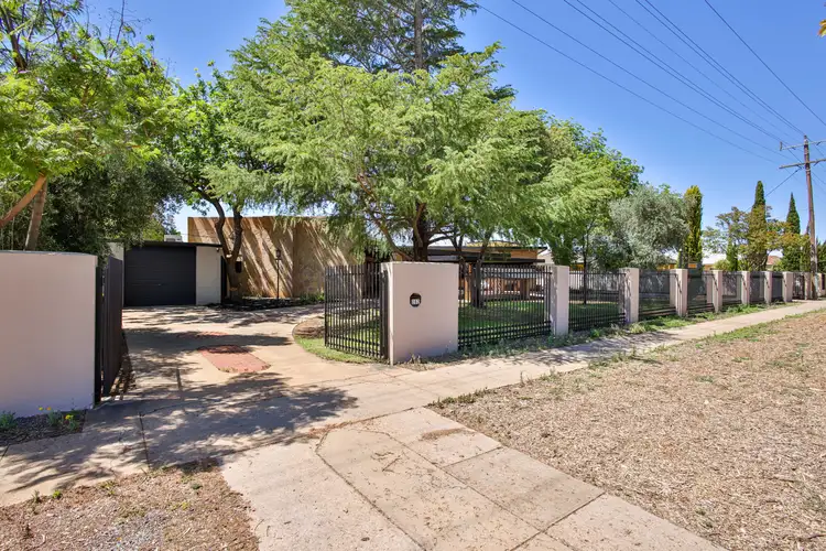 282 Deakin Avenue, Mildura VIC 3500