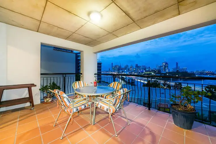 28/50 Lower River Terrace, South Brisbane QLD 4101
