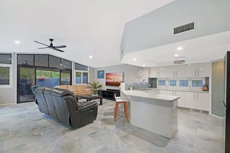 Fifth view of Homely house listing, 11 Kettlewell Chase, Arundel QLD 4214