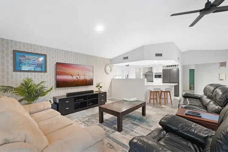 Sixth view of Homely house listing, 11 Kettlewell Chase, Arundel QLD 4214