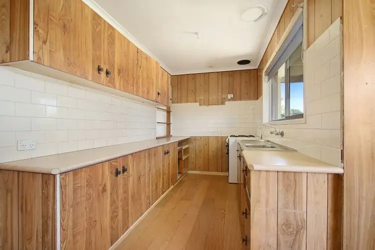 Fifth view of Homely house listing, 8 Skitch Street, West Wodonga VIC 3690
