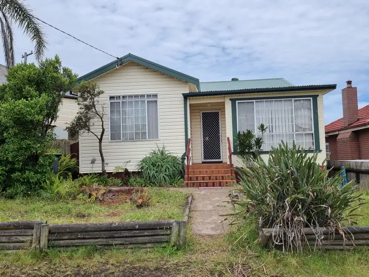 2a Third Avenue, Port Kembla NSW 2505