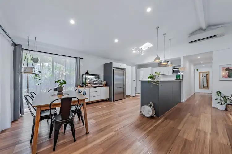 TOP/8 Adina Street, Cannonvale QLD 4802