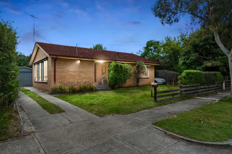 40 Laurina Crescent, Frankston North VIC 3200