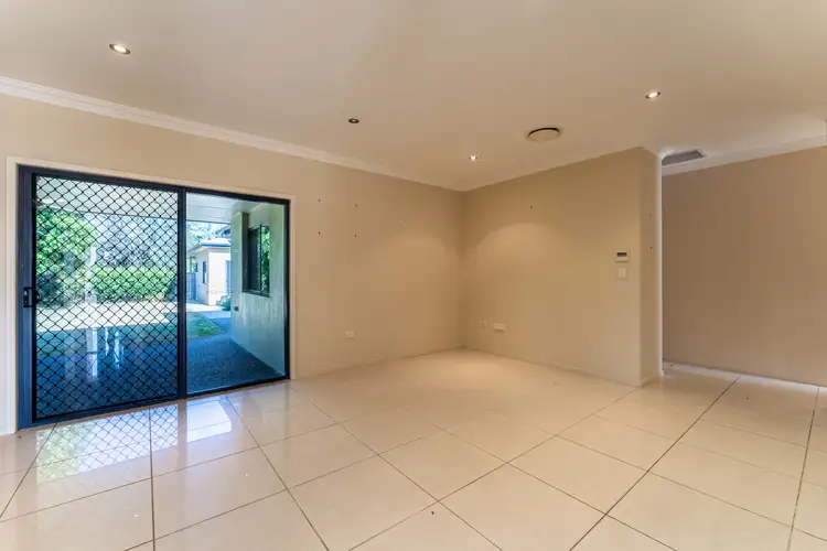 Sixth view of Homely house listing, 6 Cook Close, Emerald QLD 4720